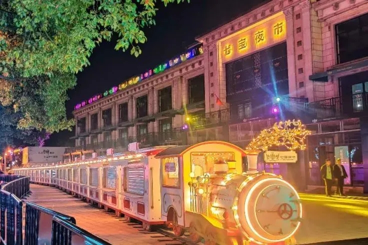 上海七宝夜市图片